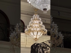 luxo candelabro de entrada