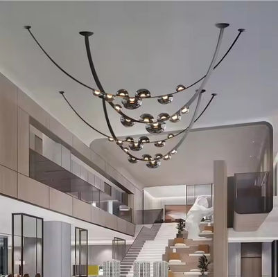 Lâmpada de pingente de couro pós-moderno para lobby de hotel e decoração de villas AC 85-265V Voltagem de entrada 4 KG Peso do produto