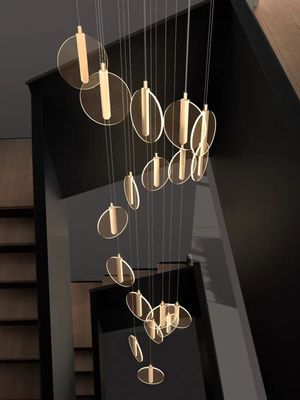 Escalão de alto tecto Vila Led Lâmpadas Escalão espiral Bolo redondo Lâmpadas penduradas acrílicas Modernas lâmpadas domésticas
