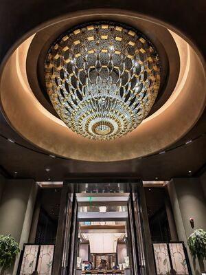 Lustre de Cristal Personalizável para Lobby de Hotel, Departamento de Vendas de Salão de Festas, Iluminação Criativa Não Padrão, Luminária Pendente