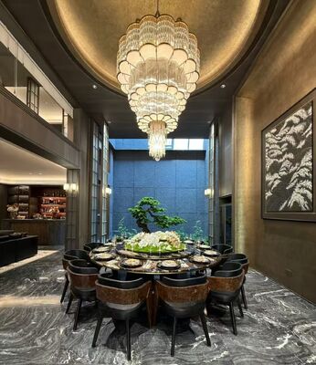 Grande salão de banquetes lustre de fita de cristal feito sob medida arte decoração engenharia luminária
